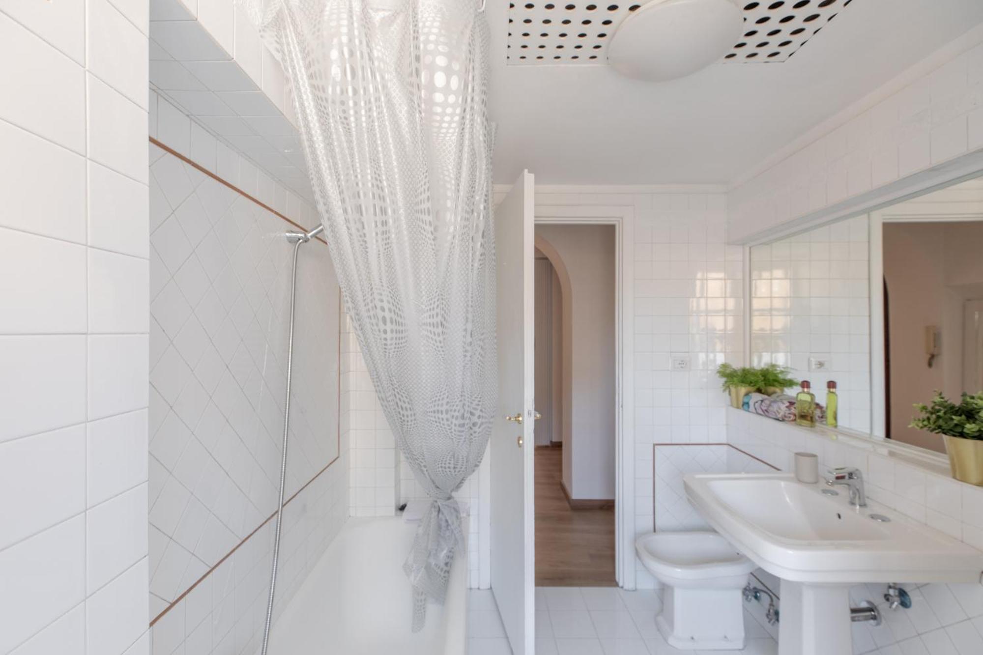 Iflat Bright Brand New 3-Bedroom Apt In Monti Roma Ngoại thất bức ảnh